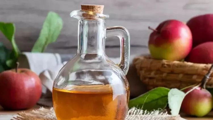 Saçtaki kepeği söküp atıyor: Haftada 1 kez kullanmak yetiyor... Kökleri halat gibi güçlendiriyor, saçları güneş gibi parlatıyor - Resim: 10