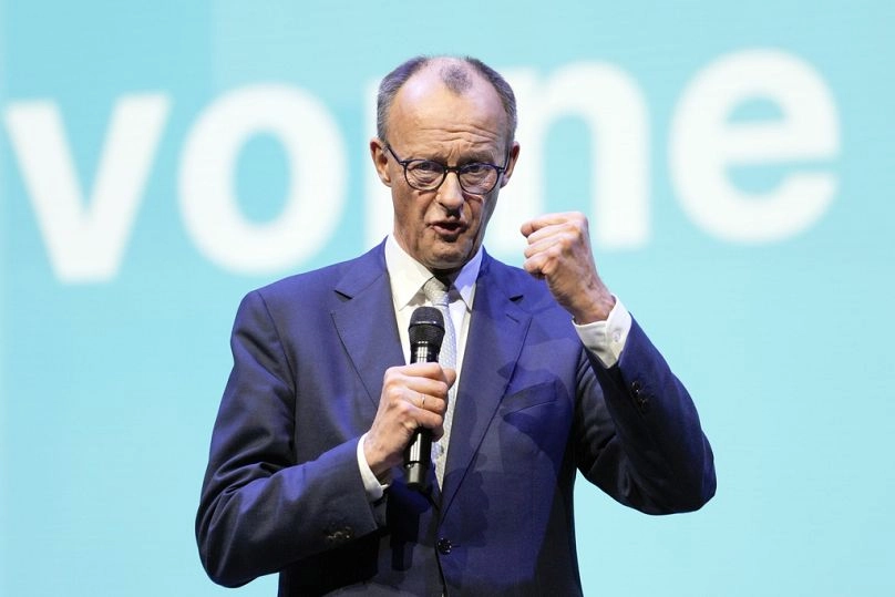 CDU'nun şansölye adayı Friedrich Merz, Oberhausen'deki ana seçim kampanyası etkinliğinde, 21 Şubat 2025.