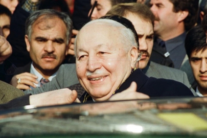 Bir Devre imzasını atan Lider Erbakan