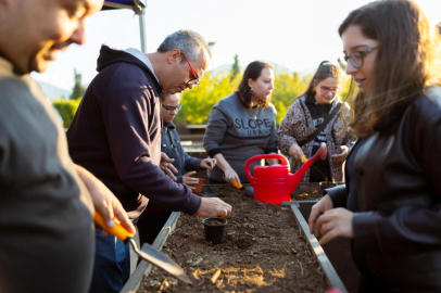 İzmir'de tohumdan toprağa, topraktan sofraya