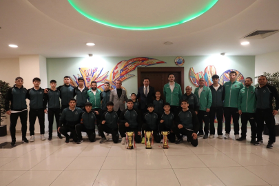 Konya Karatay Belediyespor'dan Başkan Kılca'ya çifte gurur ziyareti