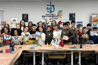 Kocaeli'de atık malzemeleri sanata dönüştürdüler